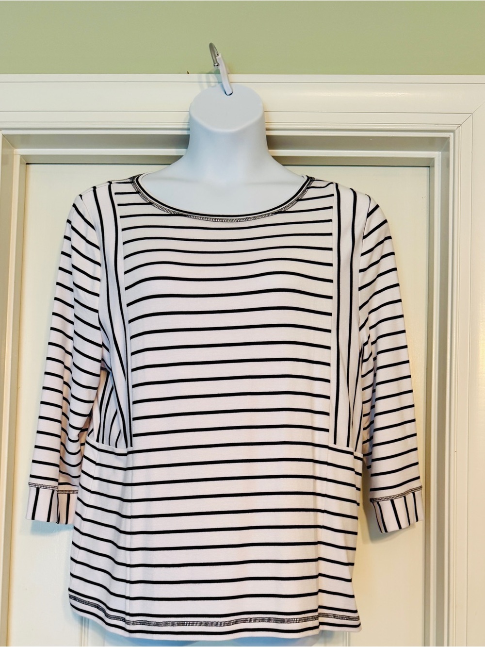 Talbots White and Black Striped Boatneck Tunic - Picture 1 of 2